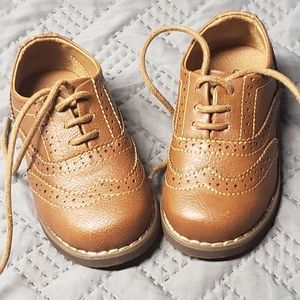 Toddler dress shoe